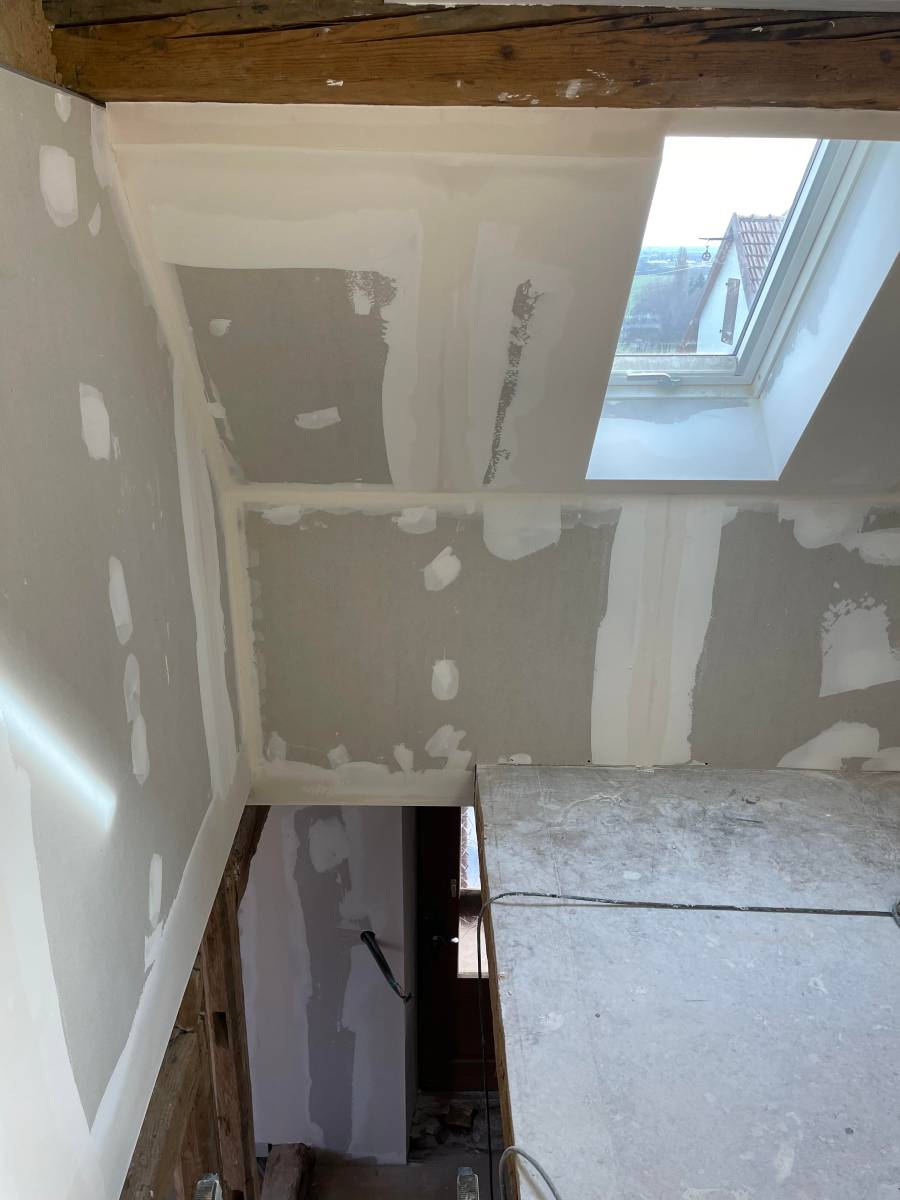 Travaux d’isolation des murs et de plâtrerie dans la périphérie de Strasbourg