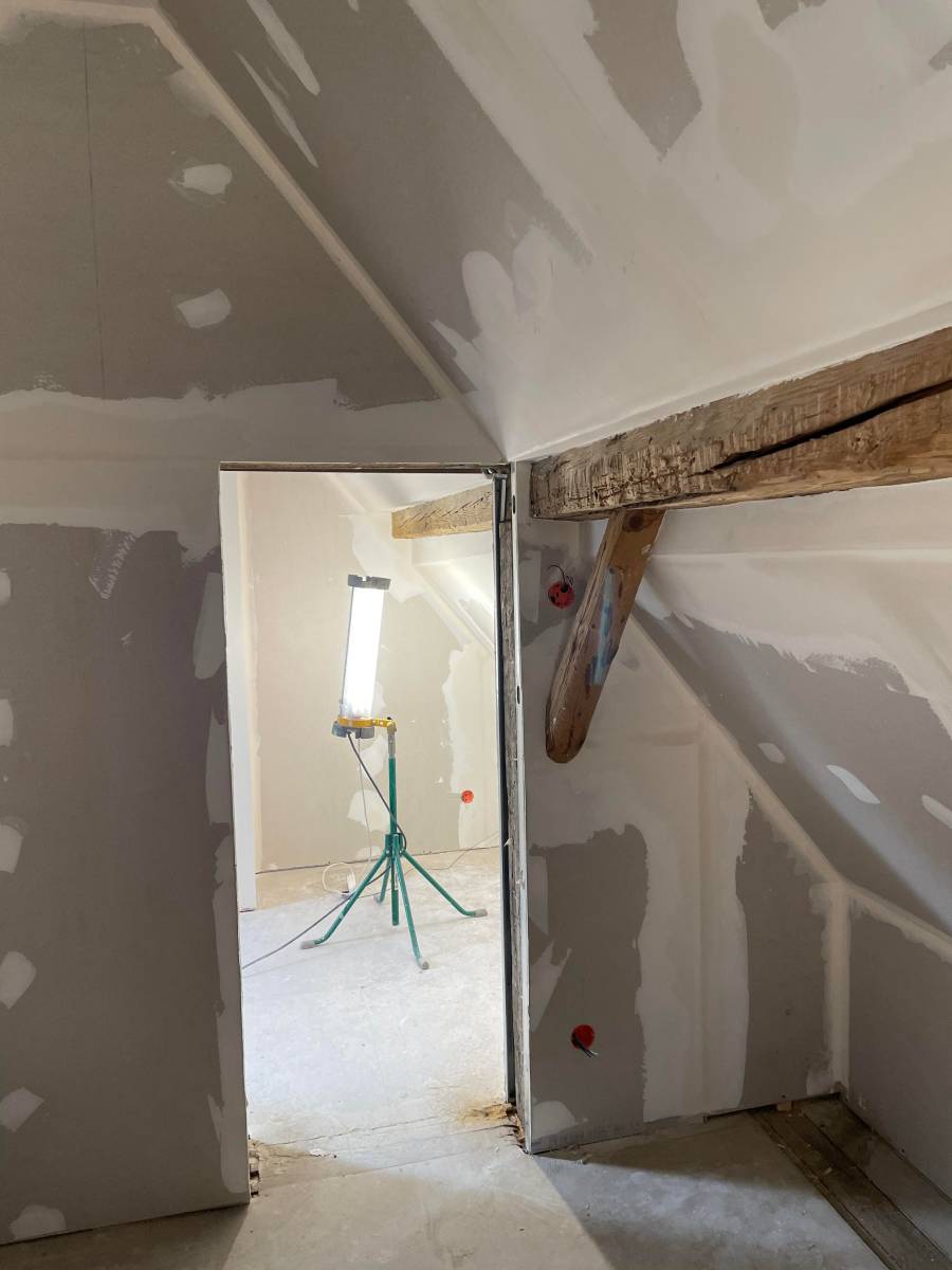 Travaux d’isolation des murs et de plâtrerie dans la périphérie de Strasbourg
