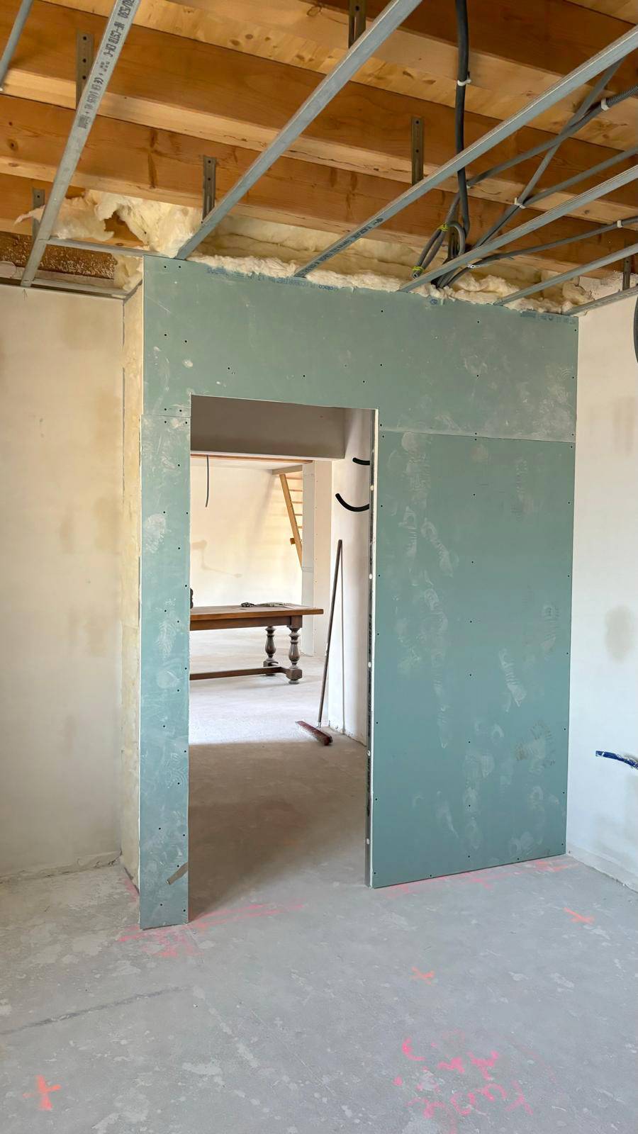 Savoir-faire dans la création de cloisons placo près de Wasselonne