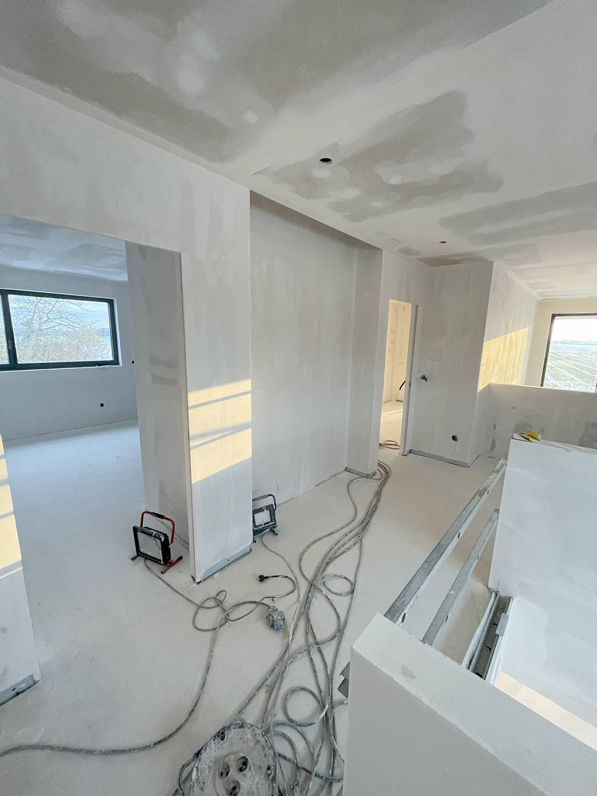 Création de cloisons et plâtrerie dans une maison en construction près de Mittelhausbergen