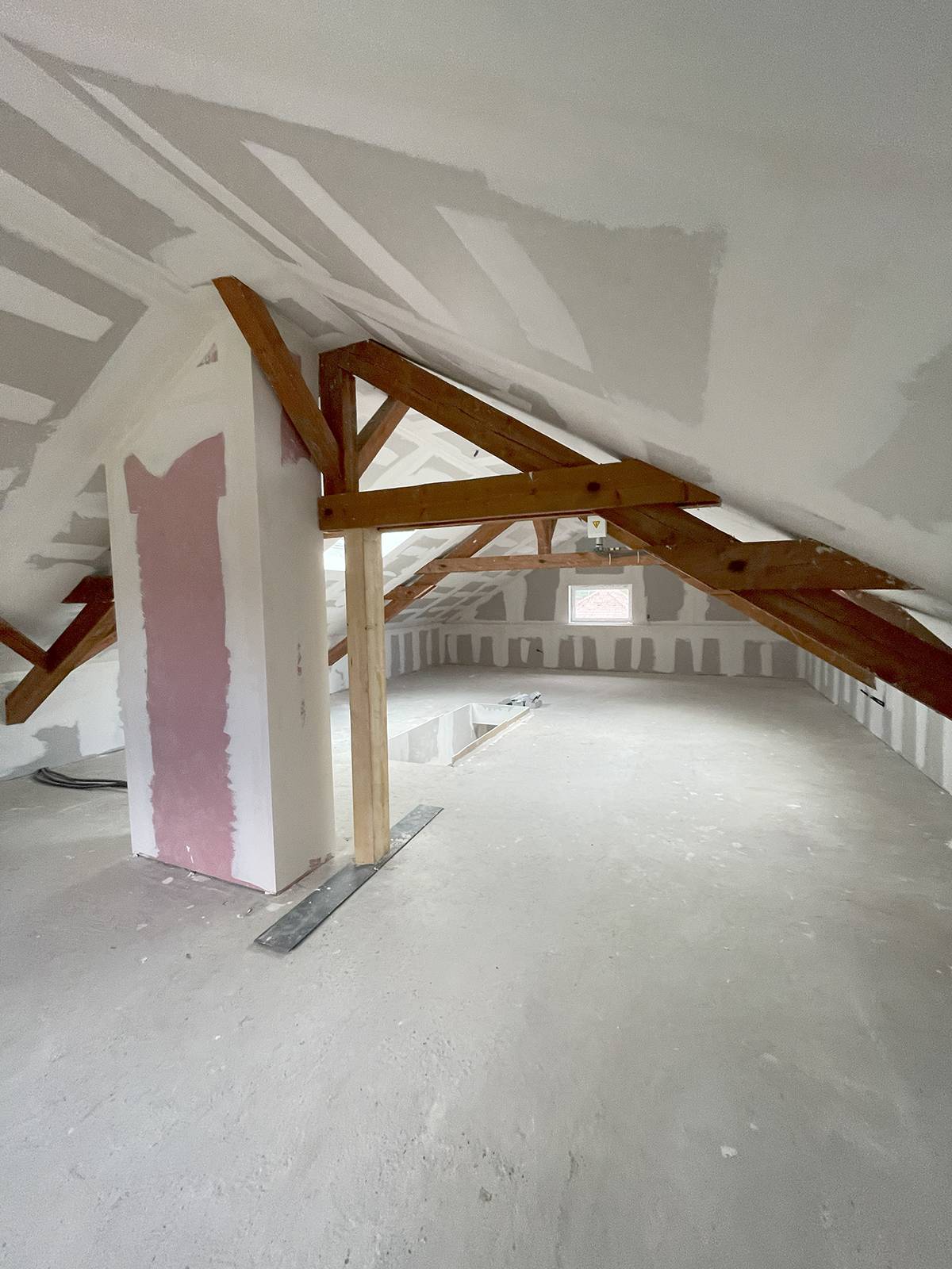 Isolation et plâtrerie des combles dans une maison à Vendenheim près de Strasbourg