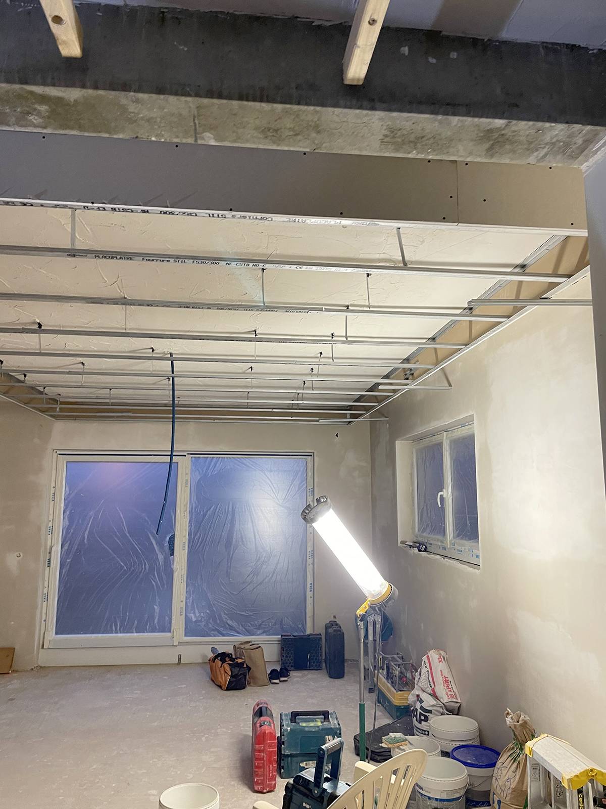 Installation de faux plafond par un artisan plâtrier près de Wasselonne