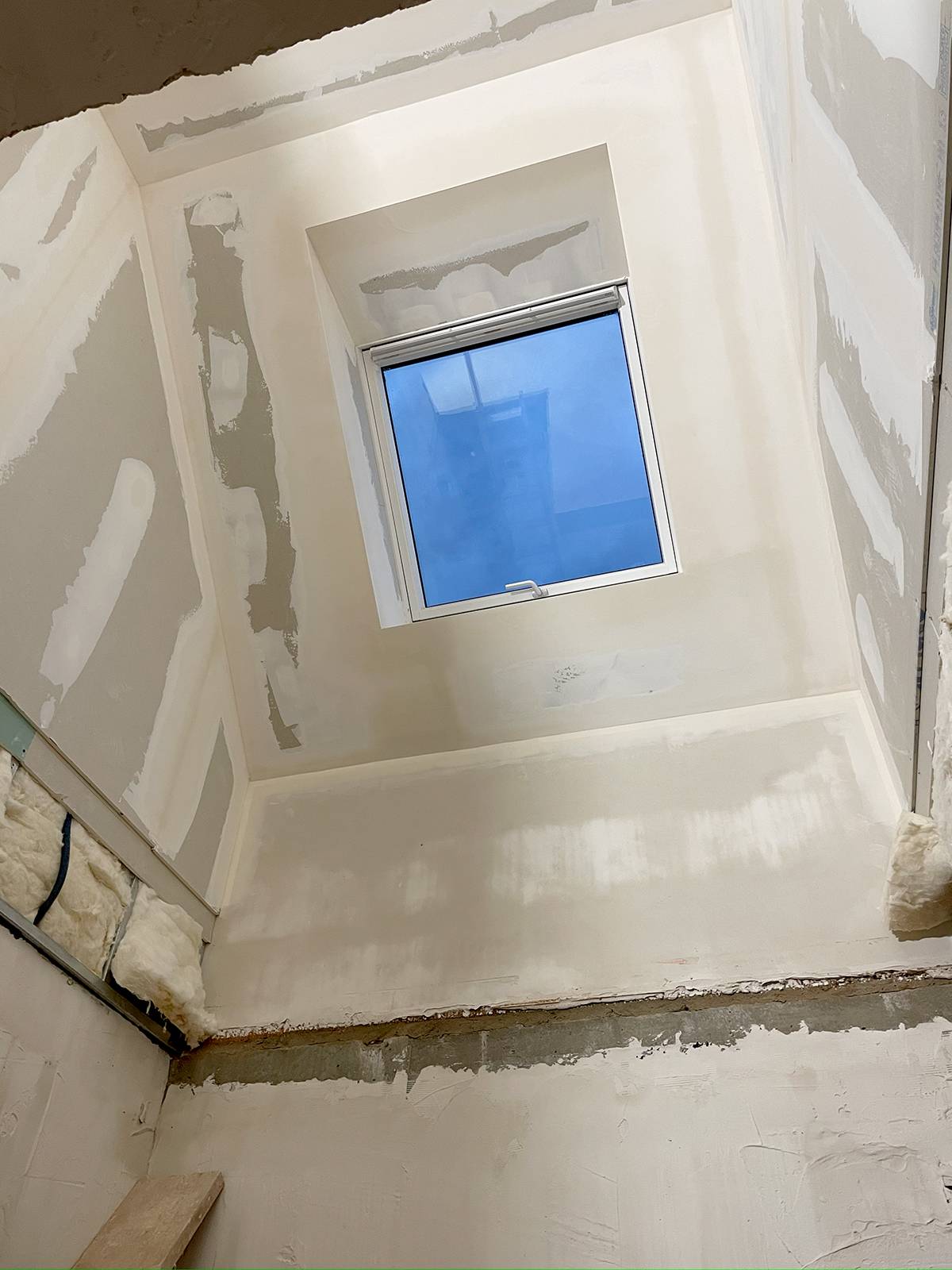 Isolation des murs et plâtrerie dans une maison près de Saverne