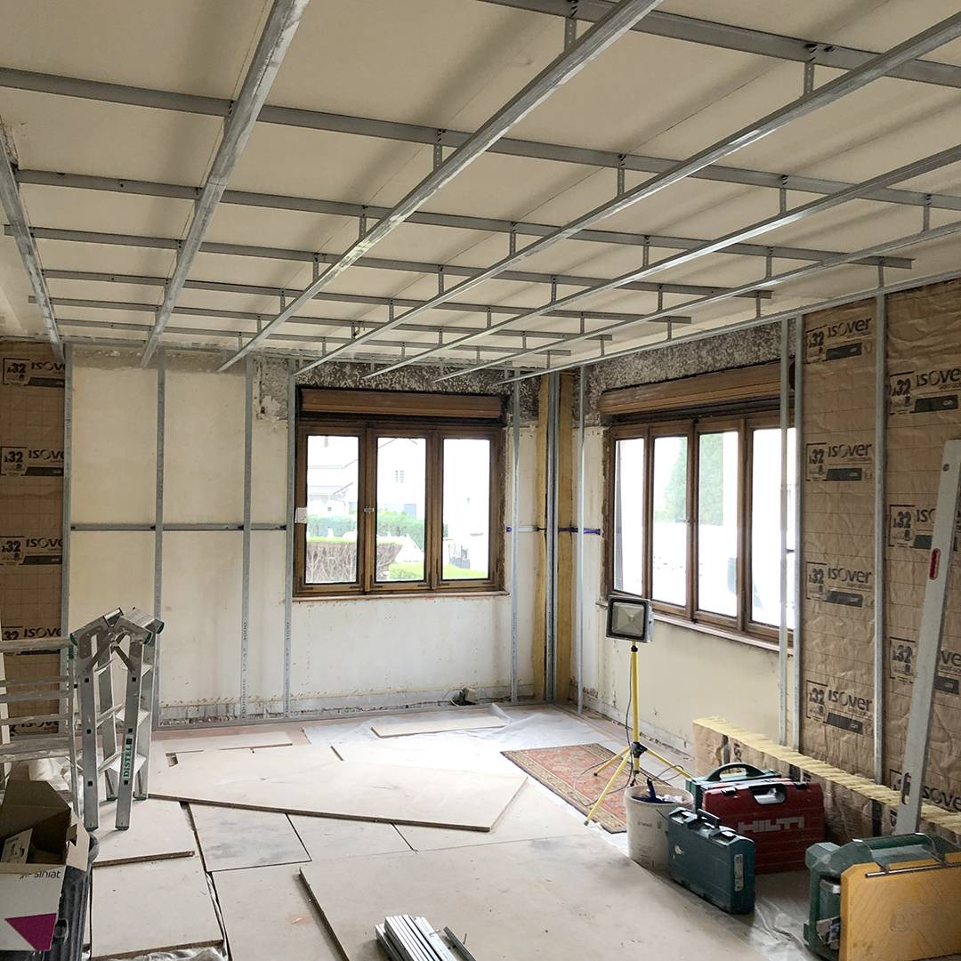 Pose d'un faux plafond en BA13 + pose d'une isolation laine de verre en 240 mm à Saverne proche de Strasbourg