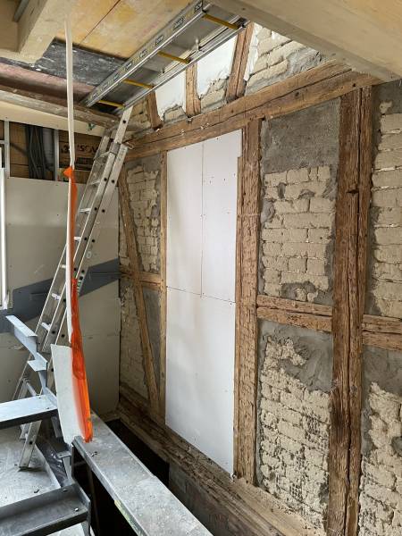 Installation de cloisons en placo pour remplacer un mur de pierre à Wasselonne