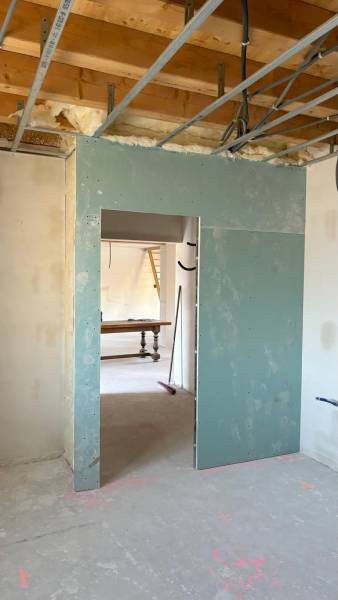 Savoir-faire dans la création de cloisons placo près de Wasselonne