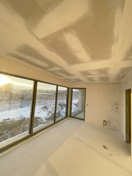 Création de cloisons et plâtrerie dans une maison en construction près de Mittelhausbergen