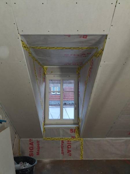 Isolation et aménagement de combles pour création d’appartement sur mesure avec plâtrerie et finitions à Strasbourg dans le Bas-Rhin