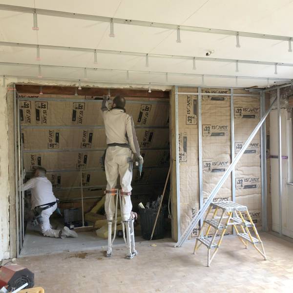 Isolation thermique des murs et travaux de plâtrerie dans le cadre de la rénovation d'une maison près de Marlenheim
