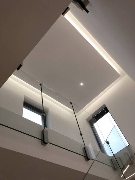 Pose de faux plafond avec lumière sur haut plafond à Truchtersheim